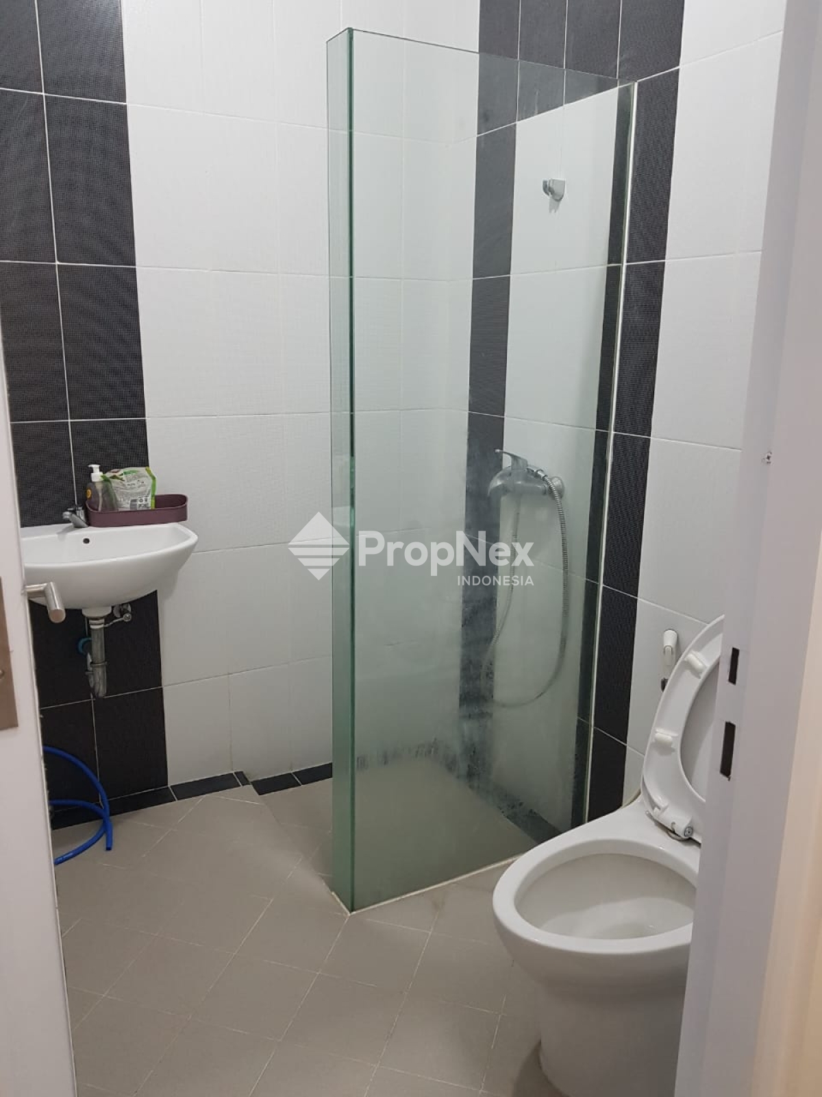 Dijual Rumah Siap Huni Furnish Sukolilo Dian Regency 2 — foto 9